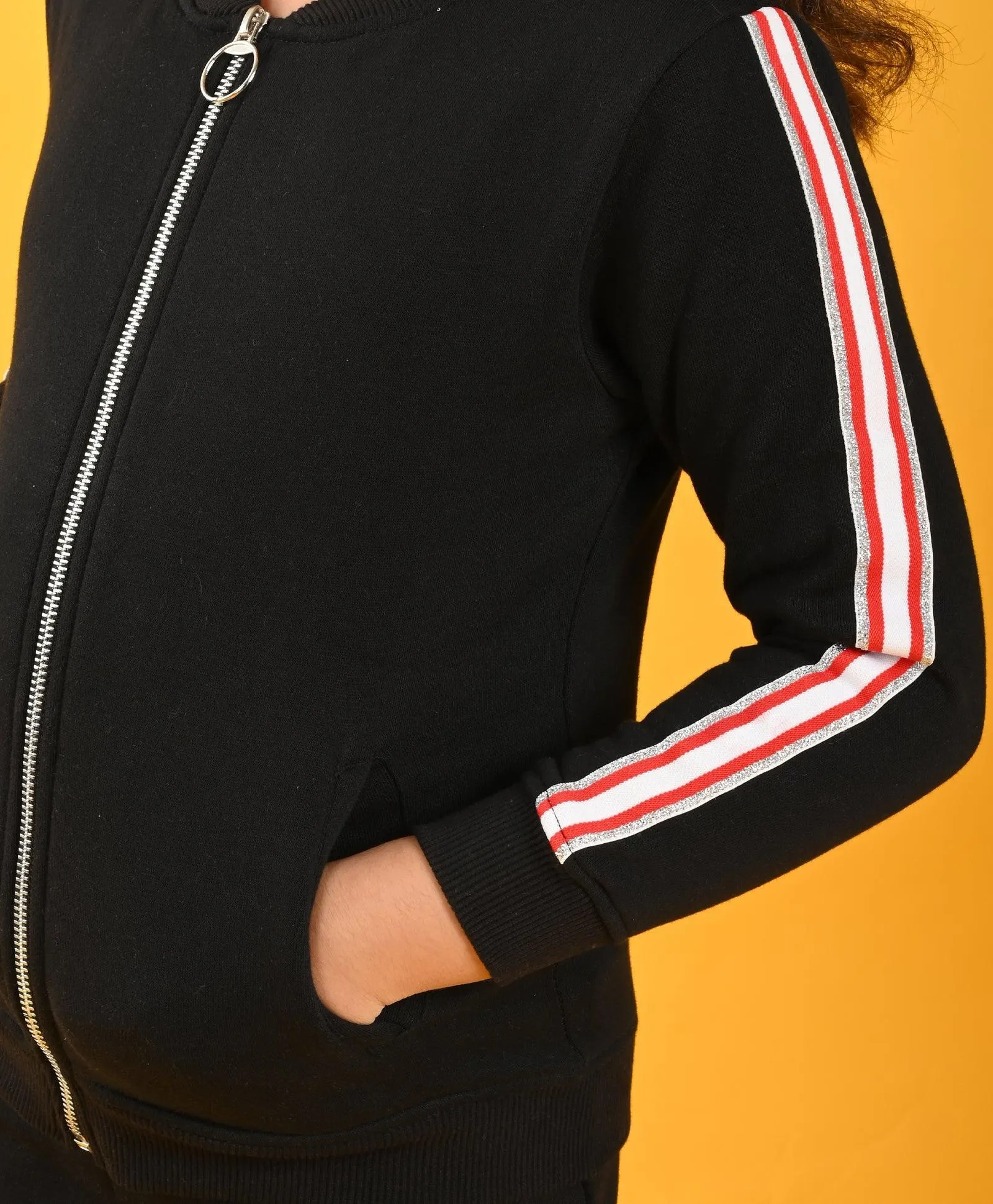BLACK SIDE TAPE GIRLS FLEECE JOGGER SET - BLACK