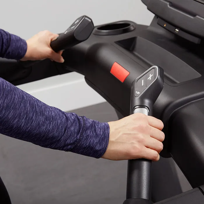 Life Fitness Club Series  Treadmill