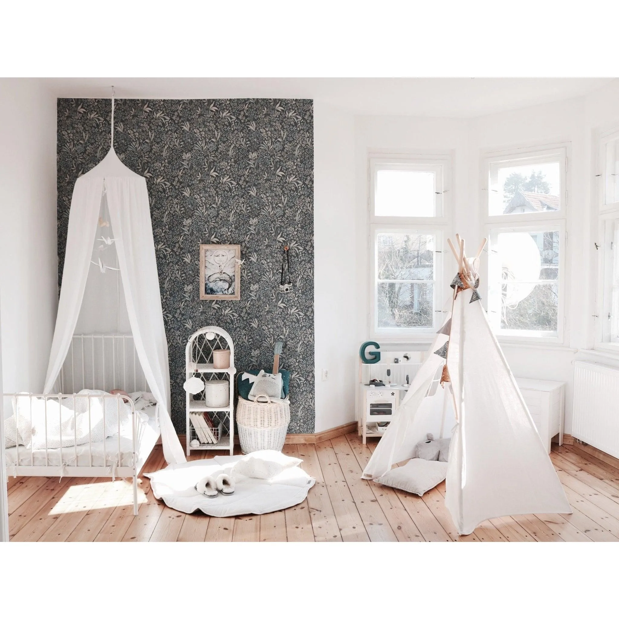 “White” Linen Teepee Tent